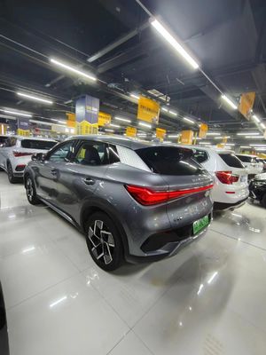 Sedan Đẹp sử dụng EV Xe xây dựng máy với 2 kích thước động cơ Giải pháp đáng tin cậy