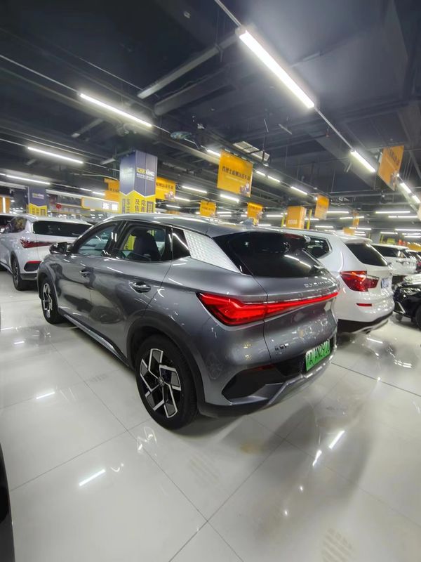 Sedan Đẹp sử dụng EV Xe xây dựng máy với 2 kích thước động cơ Giải pháp đáng tin cậy